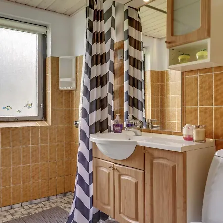 Casa de Férias Yak - 350m From The Sea By Interhome *