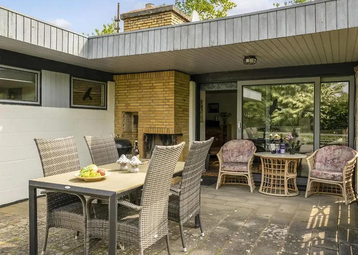 Yak - 350m From The Sea By Interhome *